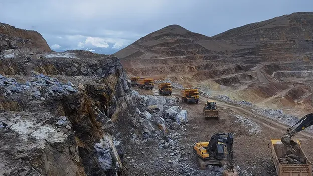 منجم يولونغ لاستخراج النحاس في Xizang